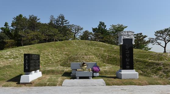 Gravesite of President Kim Young-sam